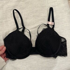 Victoria’s secret push up bra
